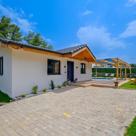 Goecmez Pine Hotell Fethiye