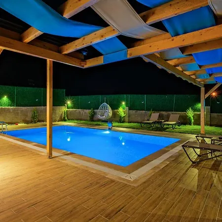 Goecmez Pine Hotell *